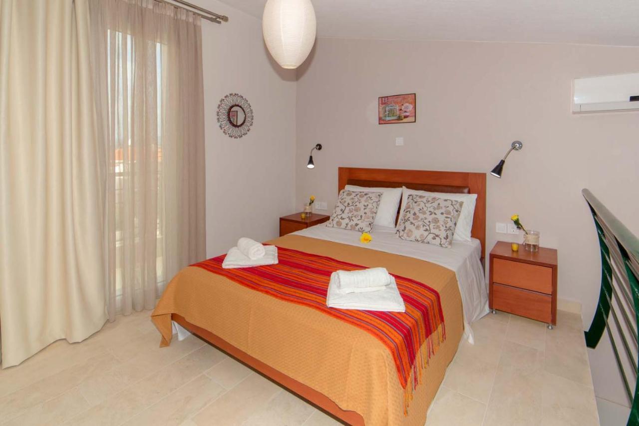 Erosaria Suites Nikiti  Buitenkant foto