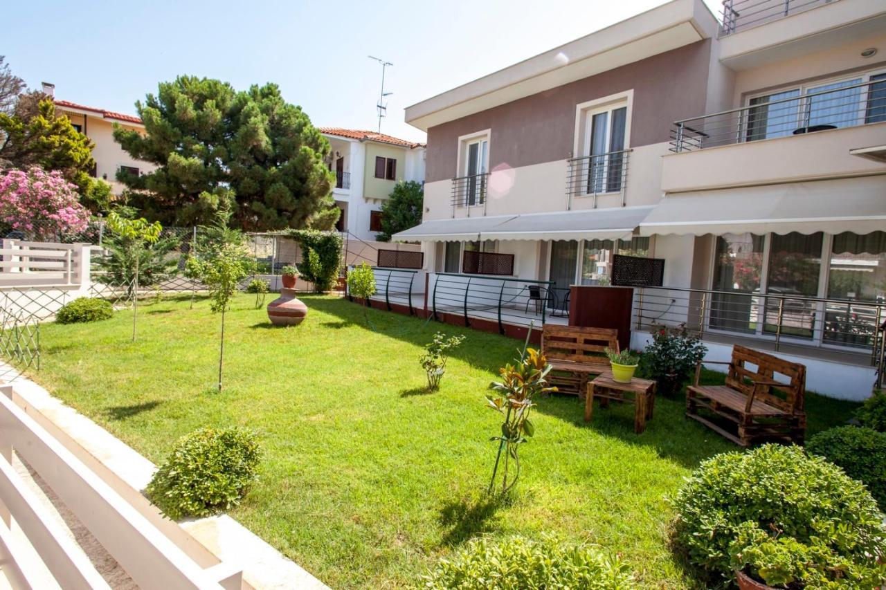 Erosaria Suites Nikiti  Buitenkant foto