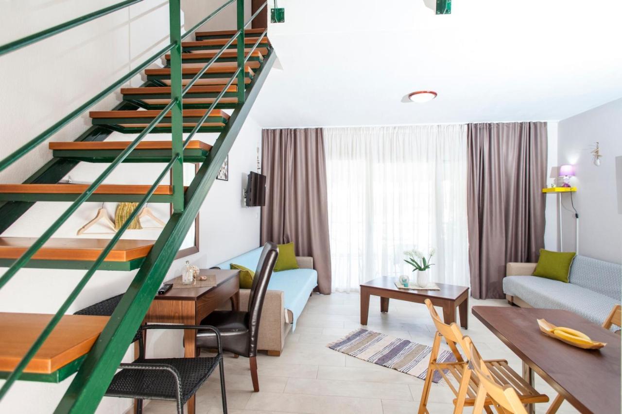 Erosaria Suites Nikiti  Buitenkant foto