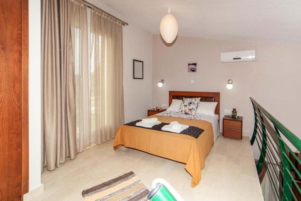 Erosaria Suites Nikiti  Buitenkant foto
