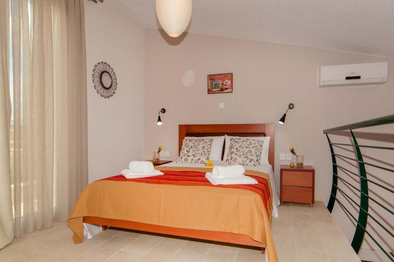 Erosaria Suites Nikiti  Buitenkant foto