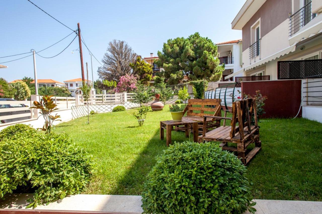 Erosaria Suites Nikiti  Buitenkant foto