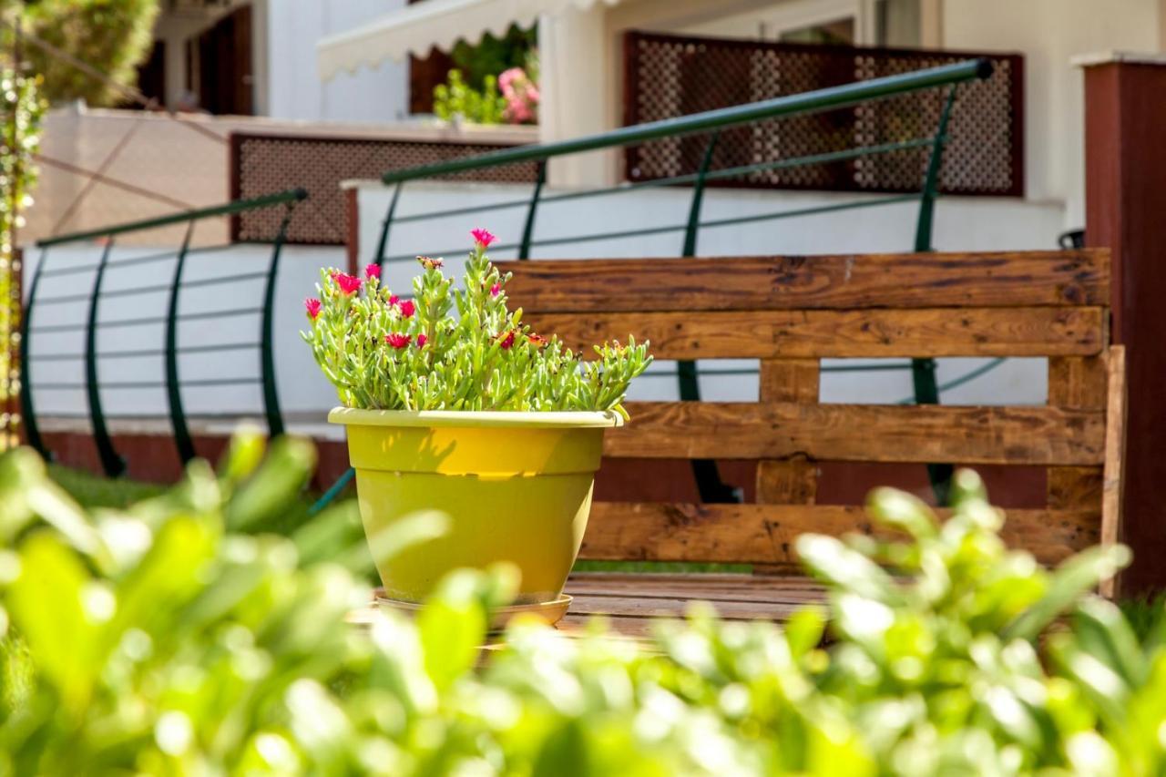 Erosaria Suites Nikiti  Buitenkant foto