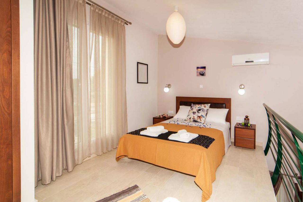Erosaria Suites Nikiti  Buitenkant foto