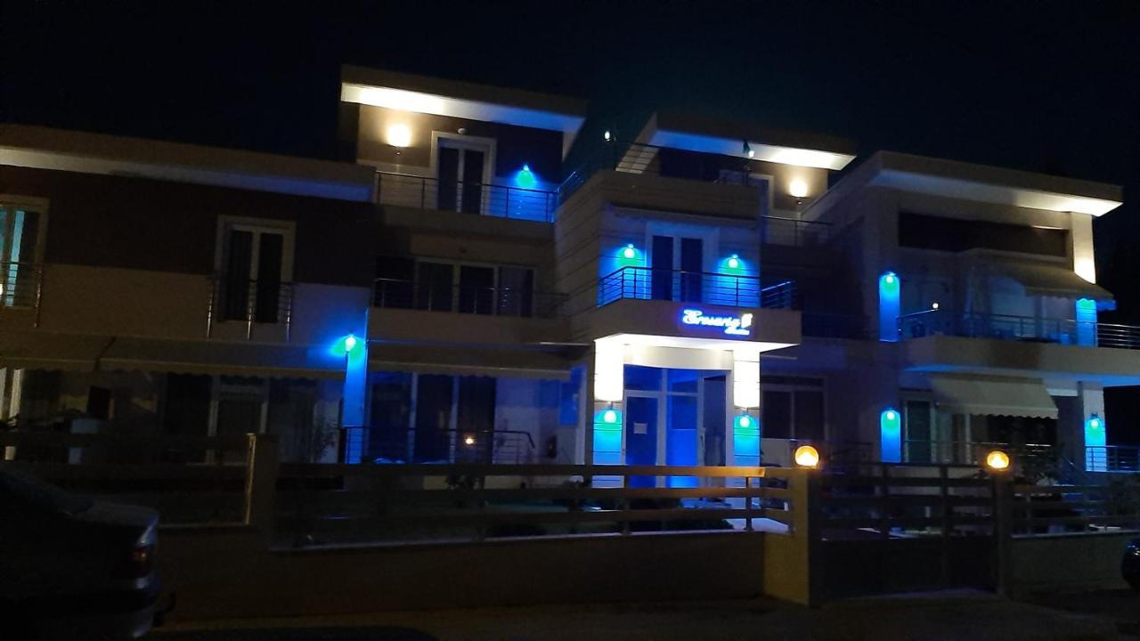 Erosaria Suites Nikiti  Buitenkant foto