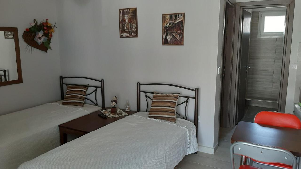 Erosaria Suites Nikiti  Buitenkant foto