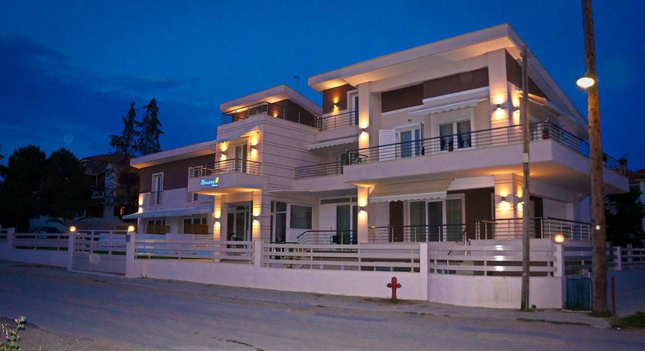 Erosaria Suites Nikiti  Buitenkant foto